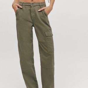 Reformation Bailey High Rise Utility Pants Size 28 in Army Green